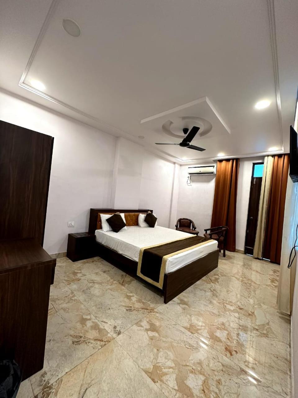 Grand Pearl Hotel & Banquet Lucknow Extérieur photo