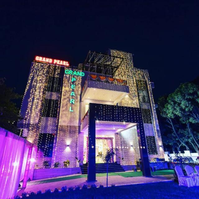 Grand Pearl Hotel & Banquet Lucknow Extérieur photo