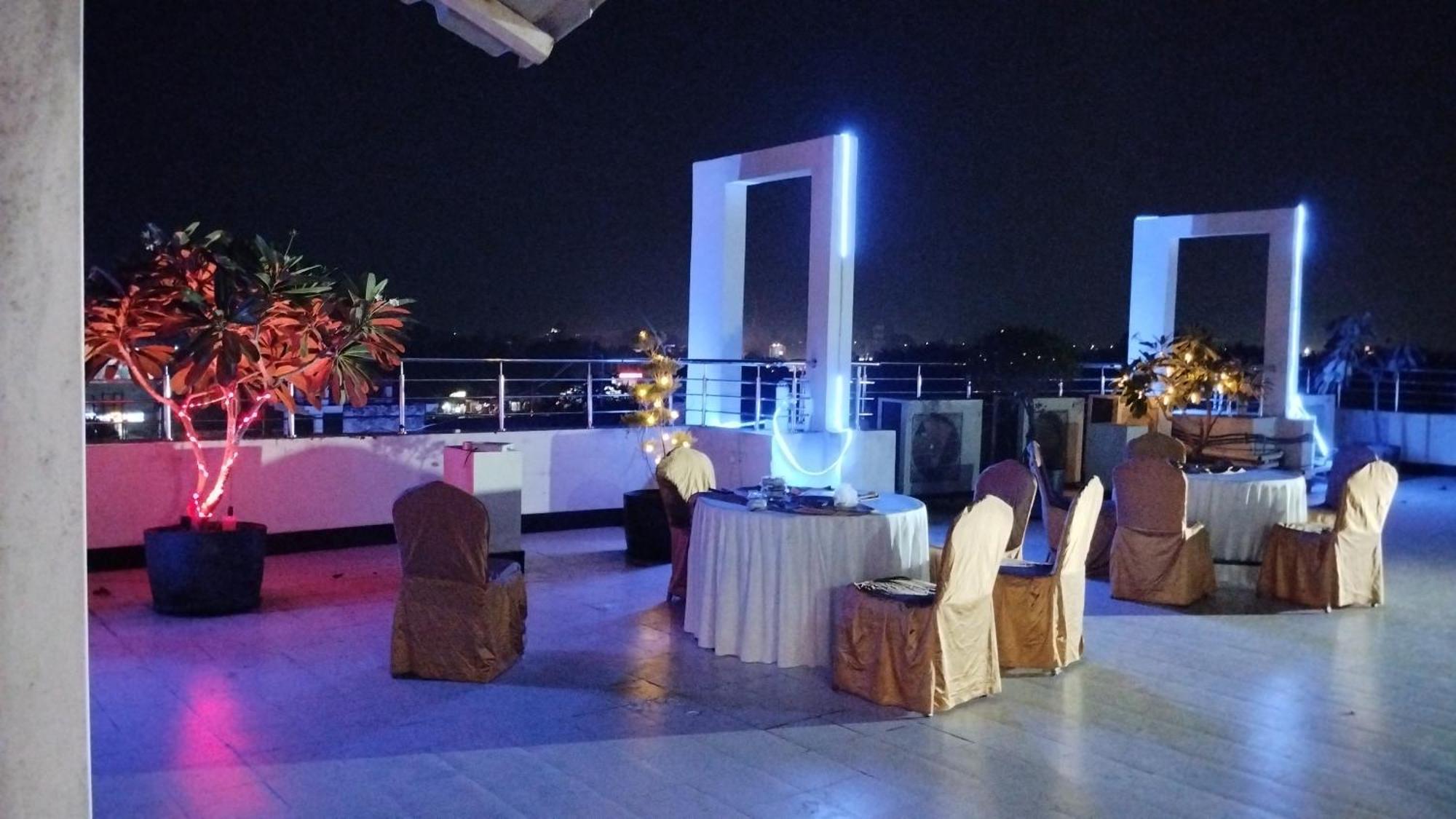 Grand Pearl Hotel & Banquet Lucknow Extérieur photo